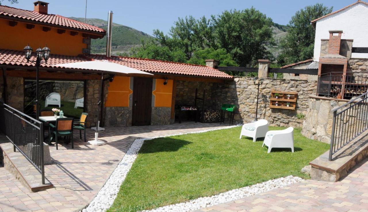 Apartamento Turistico Casas De Manuel La Pola de Gordon 외부 사진